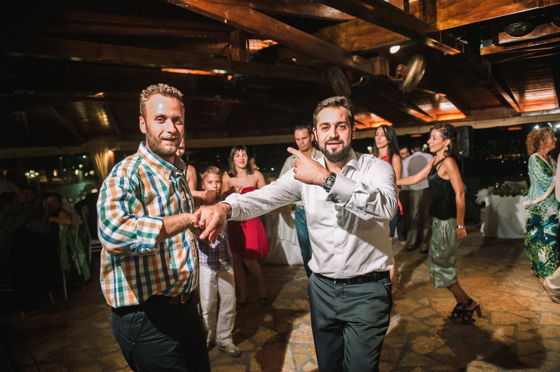 Χορός στο πάρτυ γάμου στο κτήμα Φιλόκαλις
